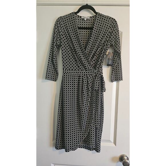 Jayne Clay NWT Faux Wrap Dress Size S Geometric Pattern Black White Stretch - Picture 3 of 9